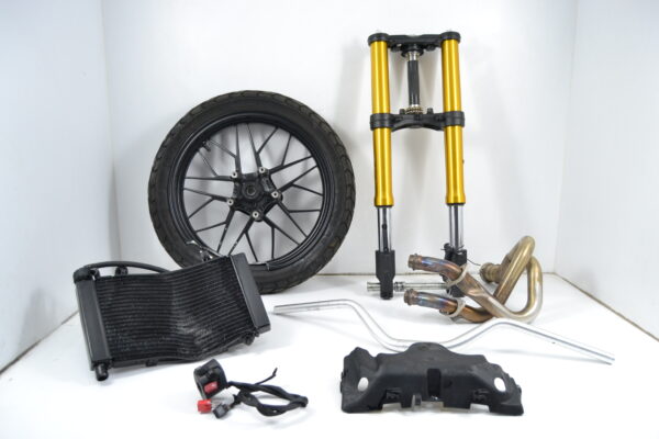 Ricambi sinistrati CFMoto 700 CL-X Heritage